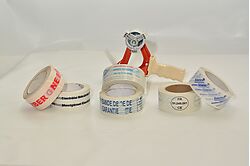 Rubans adhésifs PVC pré-imprimés