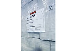 Pochettes adhésives porte-document